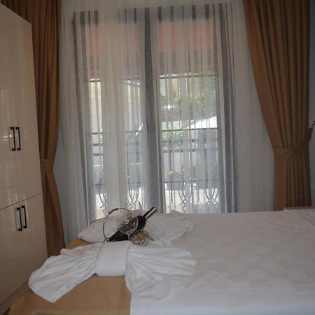 Garden Elisa Hotel Istanbul Exterior foto