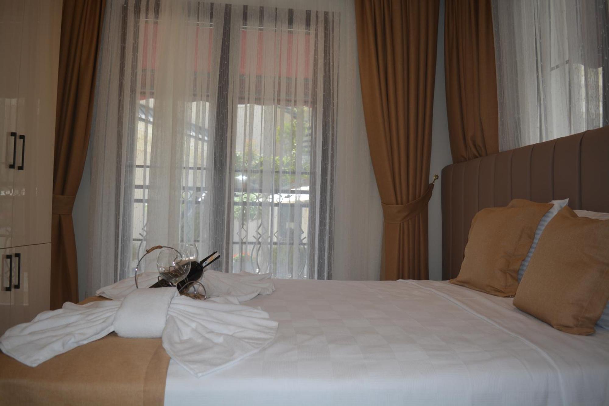 Garden Elisa Hotel Istanbul Exterior foto