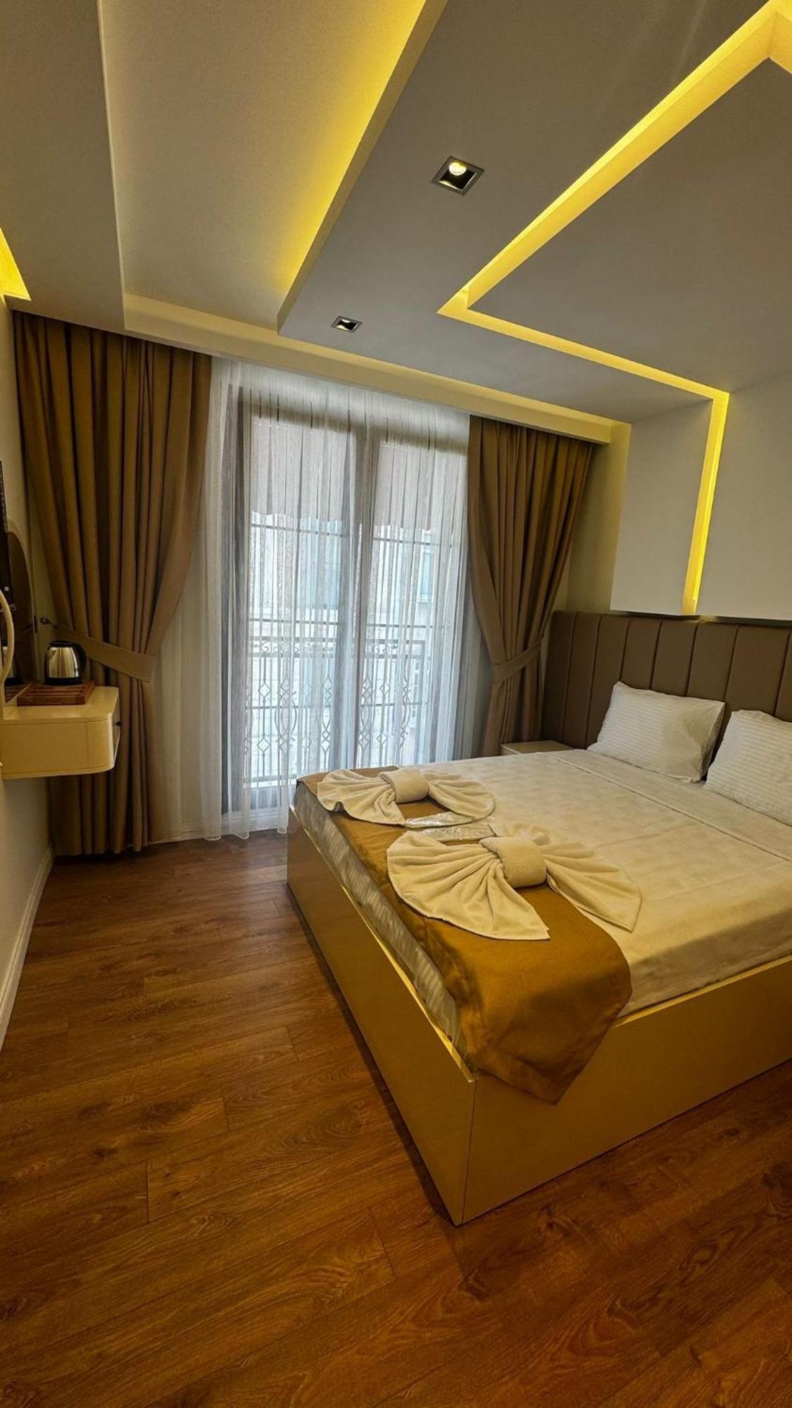 Garden Elisa Hotel Istanbul Exterior foto